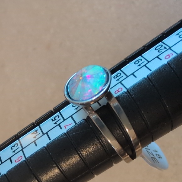 Silver Stainless Steel Ring with Iridescent Stone (see description) - Picture 3 of 3